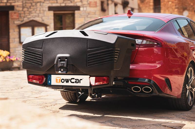 Towbox EVO urban nero - box portabagagli da gancio di traino