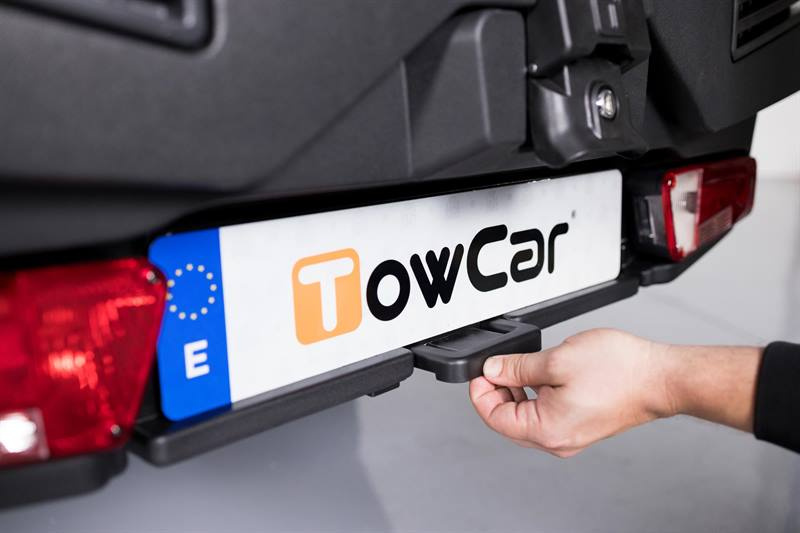 Towbox EVO urban nero - box portabagagli da gancio di traino