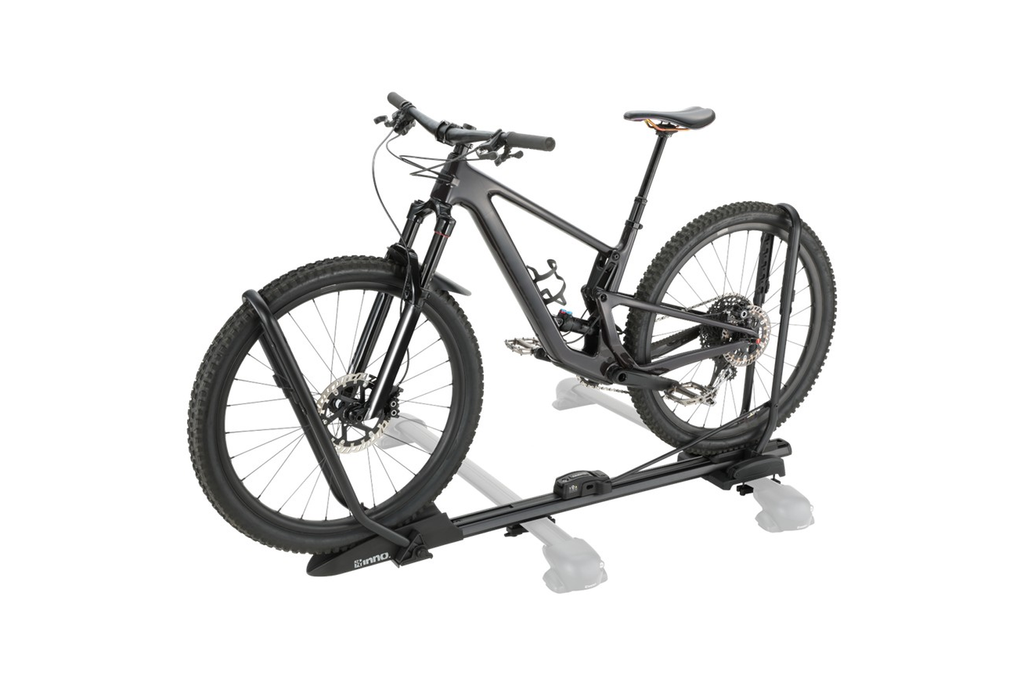 INNO INA396 Portabici da tetto per 3 biciclette, da montare sulle ruote