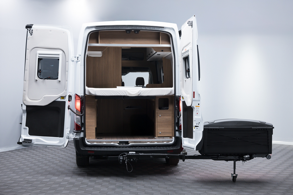Box portabagagli da gancio traino Camper Alpha nero LED (lungo)