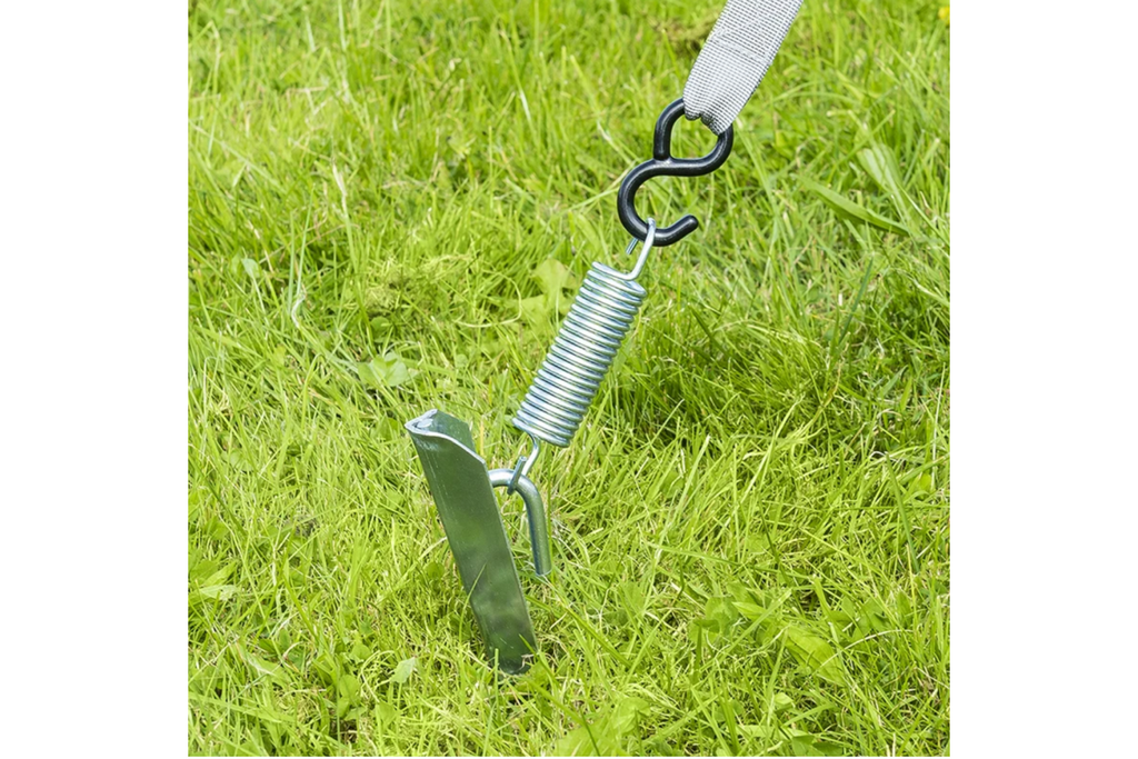Set di due cinghie antivento ProPlus 361729 fissate a una guida per tendalino da 2x4,8 m.