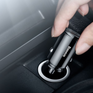 Caricabatterie da auto BASEUS circolare in plastica con porte USB-A e USB-C da 30 W.