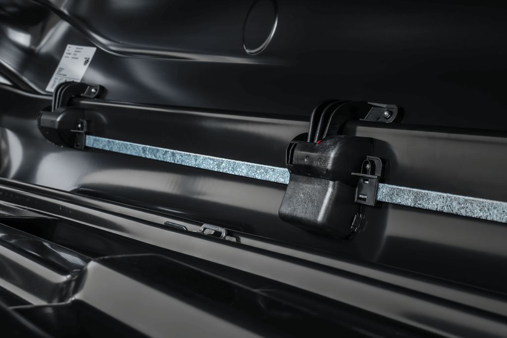 Box da tetto Inter Pack Zenith 6.6, nero metallizzato