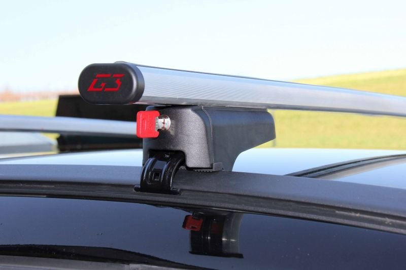 Portapacchi universale G3 CL 60.110 per barre longitudinali in alluminio tradizionali e integrate.