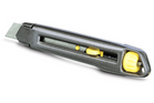 Coltello a spezzare STANLEY Interlock da 18 mm
