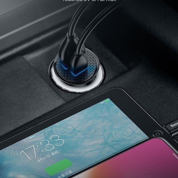 Caricabatterie da auto BASEUS circolare in plastica con porte USB-A e USB-C da 30 W.
