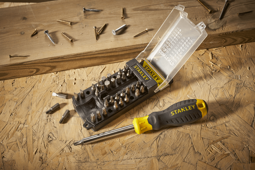 Cacciavite STANLEY MULTIBIT da 34 pezzi con set di punte